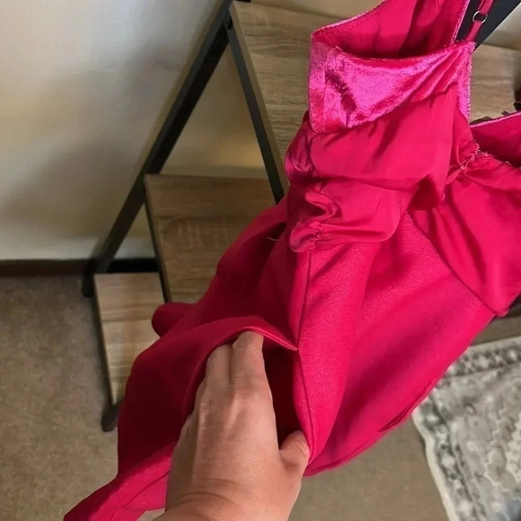 Free People NWT Skylie Saylor Barbiecore Romper - Picture 10 of 12